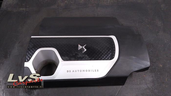 DS Automobiles DS7 Crossback Engine cover