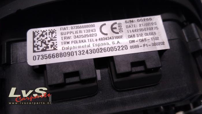 Airbag set + dashboard van een Fiat 500 (312) 1.0 Hybrid 2020