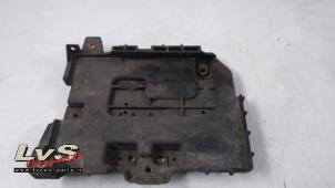 Gebruikte Accubak Kia Rio III (UB) 1.4 CRDi 16V Prijs € 10,00 Margeregeling aangeboden door LvS Carparts