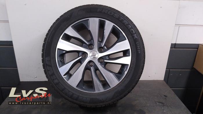 Suzuki SX-4 Wheel + winter tyre