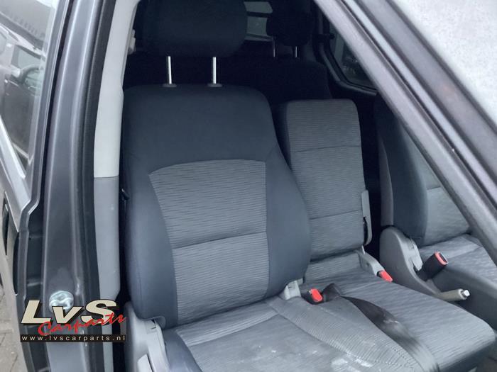 Hyundai H300 Double front seat, right