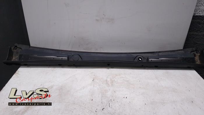 Renault Trafic Cowl top grille