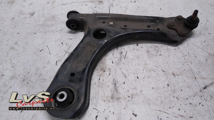Volkswagen Polo Front wishbone, right