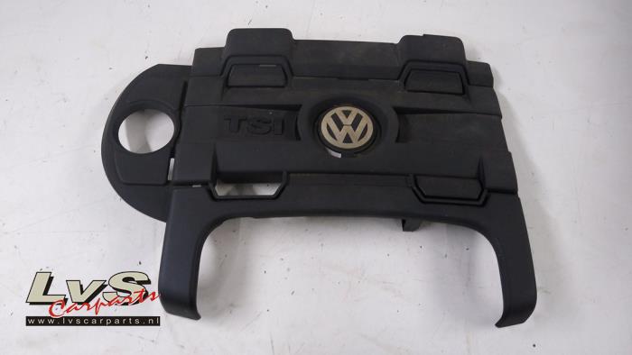 Volkswagen Tiguan Engine protection panel