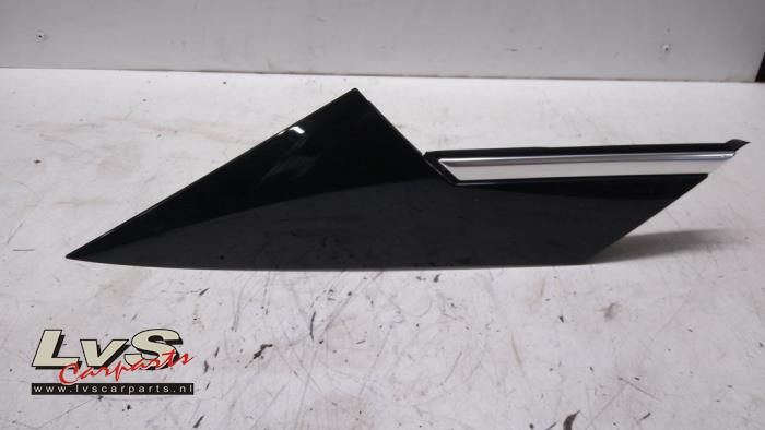 Opel Astra C-style sealing cover right
