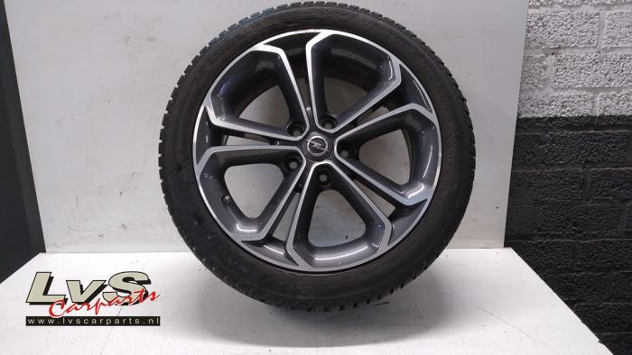 Opel Corsa Wheel + tyre