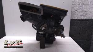 Gebruikte Chaufagebak Ford B-Max (JK8) 1.0 EcoBoost 12V 100 Prijs € 250,00 Margeregeling aangeboden door LvS Carparts