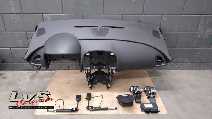 Opel Astra Airbag set + dashboard