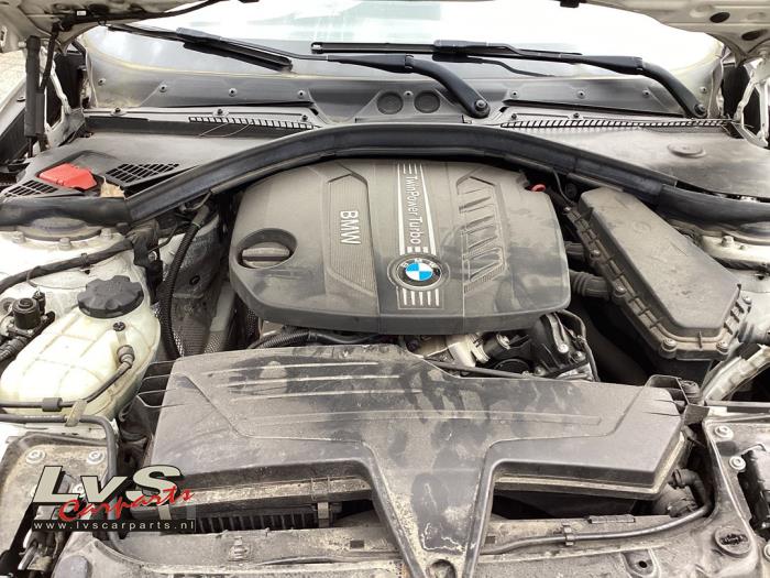 Versnellingsbak van een BMW 1 serie (F20) 116d 1.6 16V Efficient Dynamics 2015