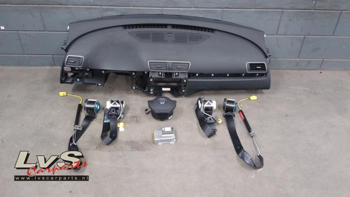 Volkswagen Passat Airbag set + dashboard