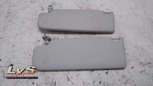 Gebruikte Zonneklep set Volkswagen Up! (121) 1.0 12V 60 Prijs € 20,00 Margeregeling aangeboden door LvS Carparts