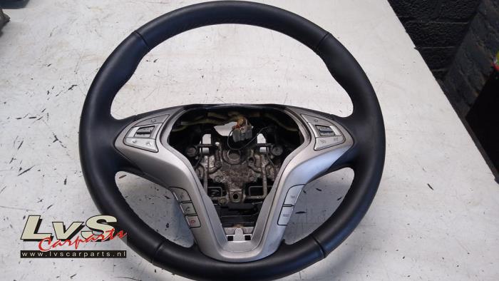 Hyundai IX20 Steering wheel