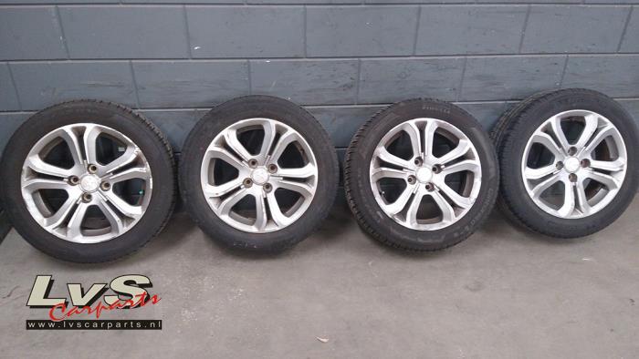 Peugeot 208 Set of wheels + tyres