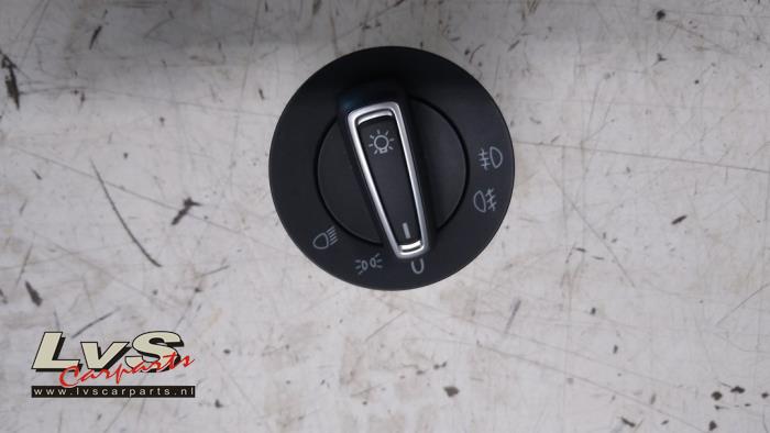 Volkswagen Polo Light switch