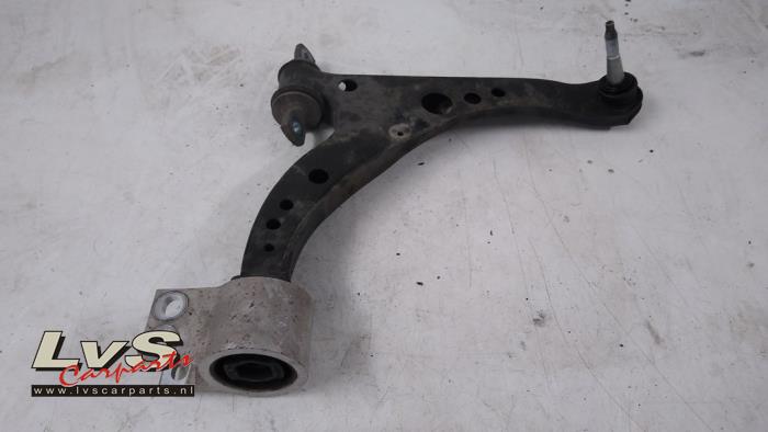 Opel Astra Front wishbone, right