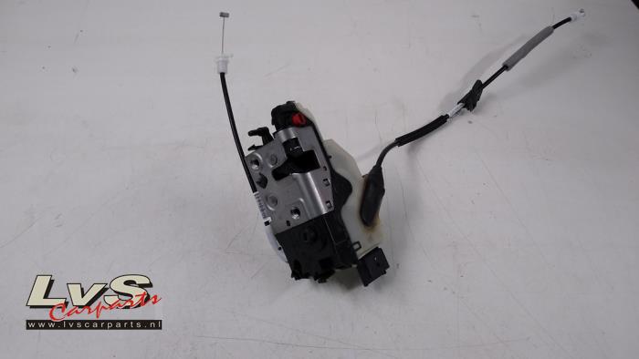 Peugeot 2008 Rear door lock mechanism 4-door, left