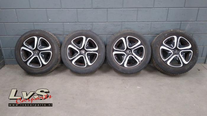 Citroen C3 Aircross Set of wheels + tyres