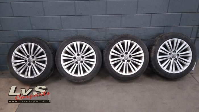 Opel Insignia Set of wheels + winter tyres