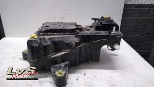 Gebruikte Adblue tank Peugeot Partner (EA//EF/EN/EU) 1.5 BlueHDi 100 Prijs € 453,75 Inclusief btw aangeboden door LvS Carparts