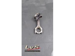 Gebruikte Zuiger Audi A1 Sportback (8XA/8XF) 1.4 TFSI 16V 185 Prijs € 75,00 Margeregeling aangeboden door LvS Carparts