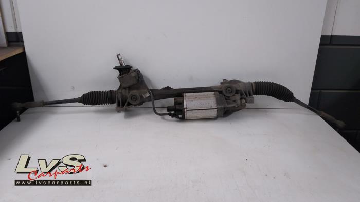 Volkswagen Golf Power steering box