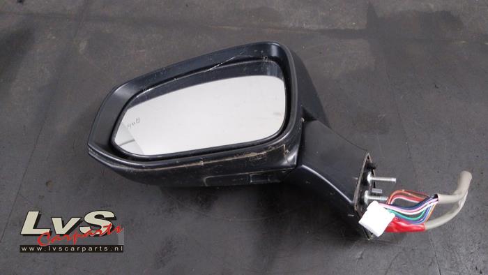 Toyota Rav-4 Wing mirror, left