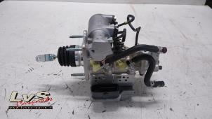 Gebruikte Rembol Toyota RAV4 (A5) 2.5 Hybrid 16V Prijs € 350,00 Margeregeling aangeboden door LvS Carparts