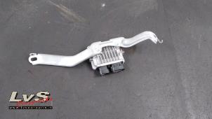 Gebruikte Brandstofpomp module Toyota RAV4 (A5) 2.5 Hybrid 16V Prijs € 75,00 Margeregeling aangeboden door LvS Carparts