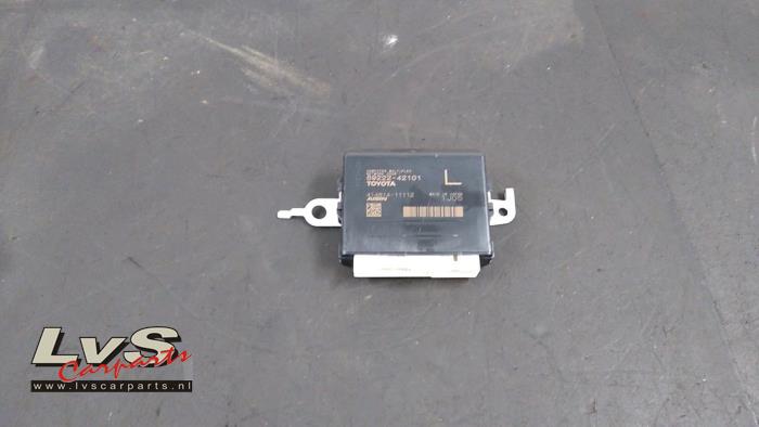 Toyota Rav-4 Module verrouillage central des portes