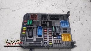 Gebruikte Computer Body Control Peugeot 2008 (UD/UK/UR/US/UX) 1.2 VTi 12V PureTech 130 Prijs € 100,00 Margeregeling aangeboden door LvS Carparts