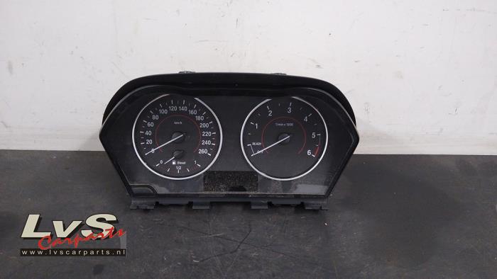 BMW 1-Serie Tacho - Kombiinstrument KM