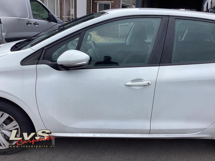 Peugeot 208 Portier 4Deurs links-voor