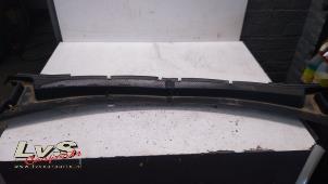 Gebruikte Paravent Peugeot 3008 II (M4/MC/MJ/MR) 1.5 BlueHDi 130 Prijs € 75,00 Margeregeling aangeboden door LvS Carparts