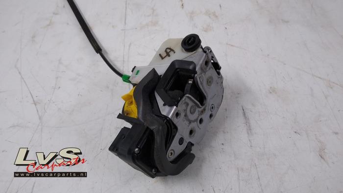 Opel Insignia Rear door lock mechanism 4-door, left