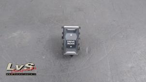 Gebruikte Schakelaar asr (div) Peugeot 3008 II (M4/MC/MJ/MR) 1.5 BlueHDi 130 Prijs € 25,00 Margeregeling aangeboden door LvS Carparts