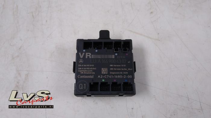 Mercedes A-Klasse Central door locking module