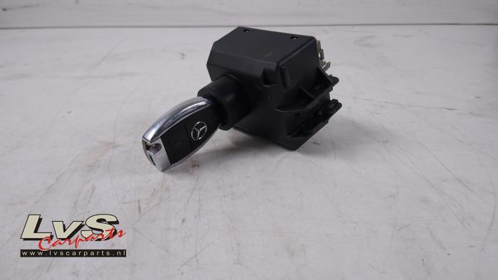 Mercedes A-Klasse Ignition lock + key