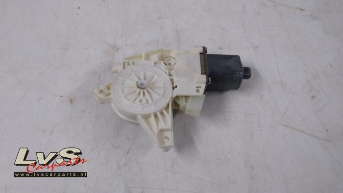 Mercedes A-Klasse Door window motor