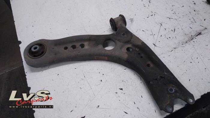 Volkswagen Golf Front wishbone, right