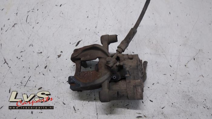 Volkswagen Golf Rear brake calliper, left