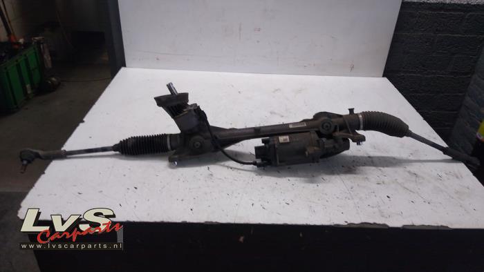 Volkswagen Golf Power steering box