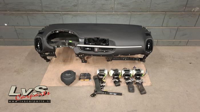 Kia Picanto Airbag set + dashboard
