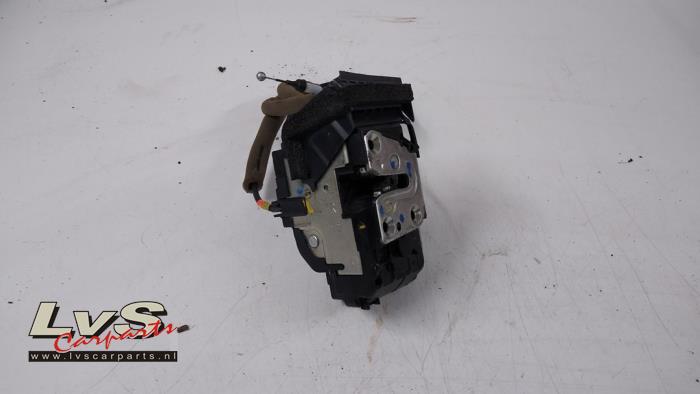 Renault Kadjar Front door lock mechanism 4-door, right