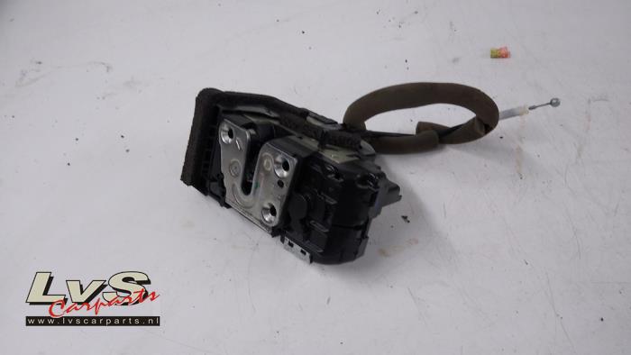 Renault Kadjar Rear door lock mechanism 4-door, left