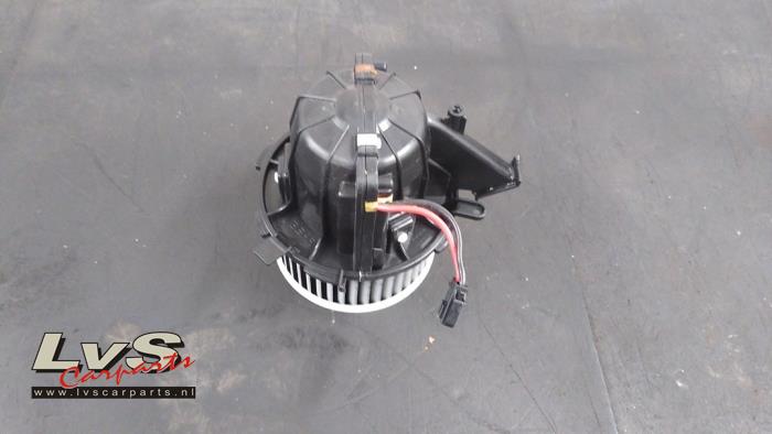 Audi A4 Moteur de ventilation chauffage