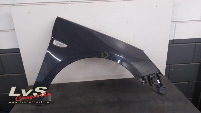 Opel Astra Front wing, right