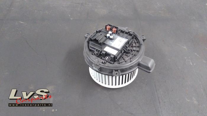 Opel Astra Heating and ventilation fan motor