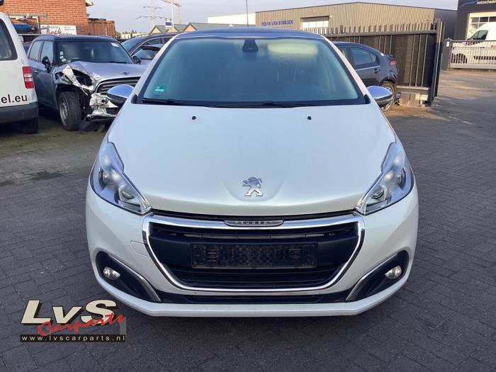 Peugeot 208 Front end, complete