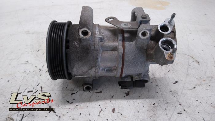 Peugeot 208 Air conditioning pump