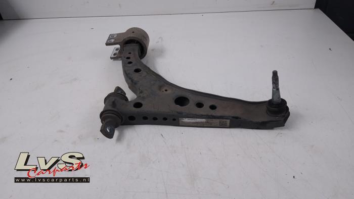 Opel Astra Draagarm links-voor